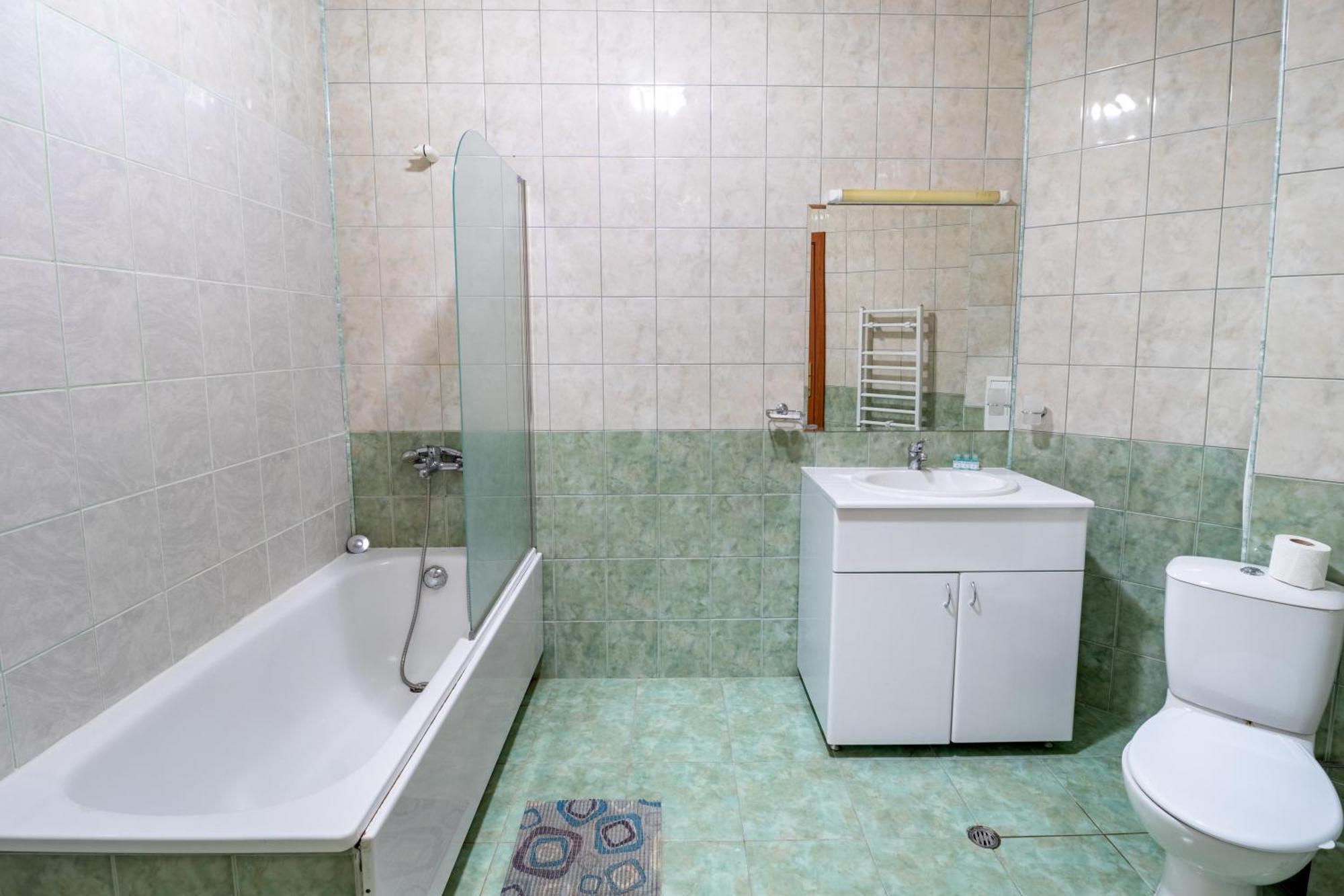 Charming One Bed Apartment 423 In Main Flora Building Borowez Exterior foto